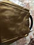 Geanta musette de culoare aurie