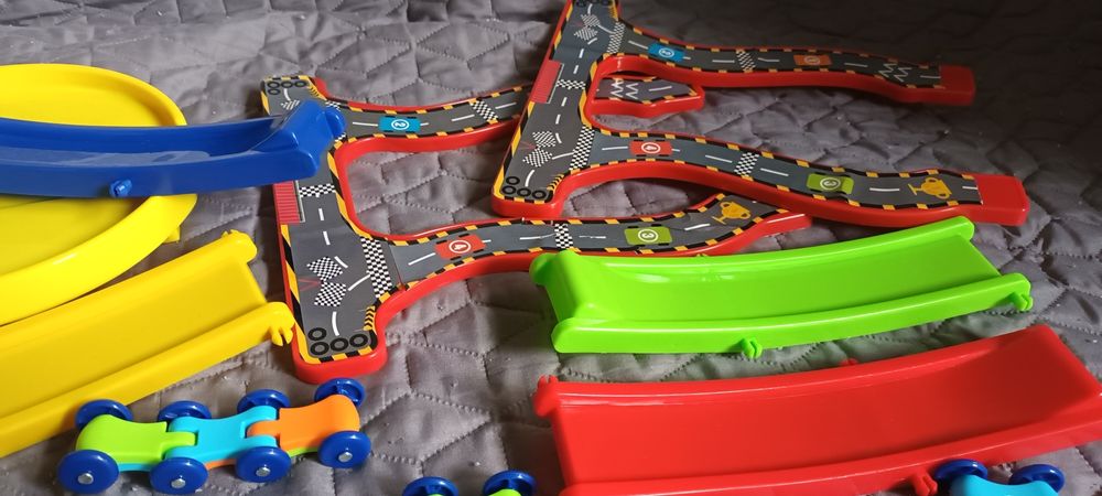 Нова игра  за дете на 2-3г. Цена 10лв