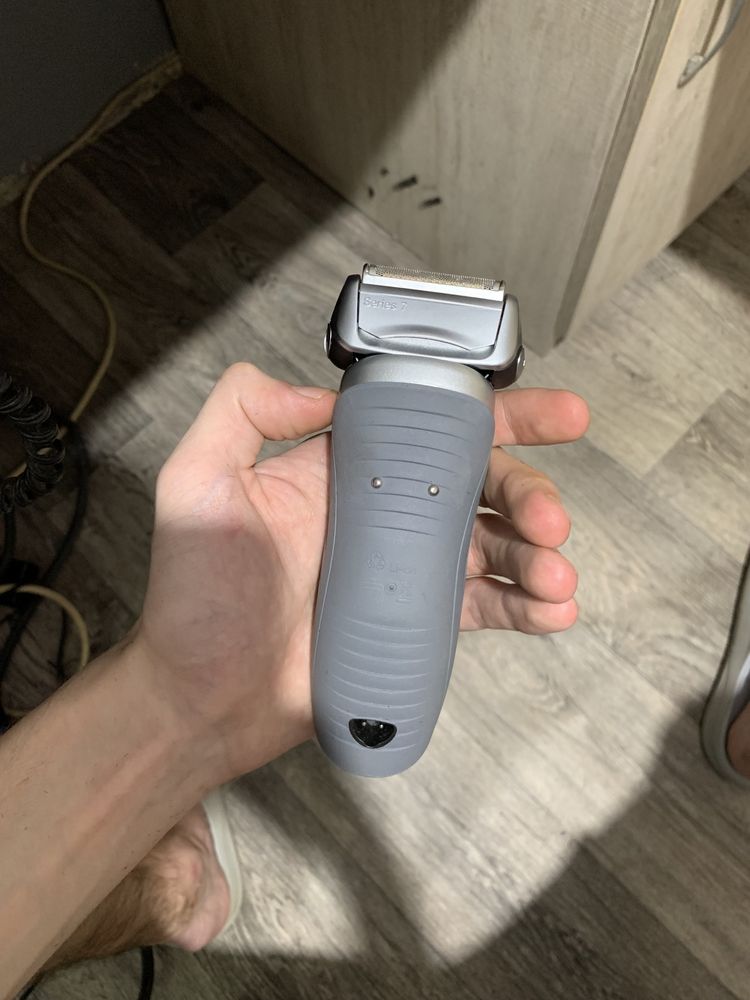 Шейвър Braun Series 7 7899cc Самобръсначка shaver