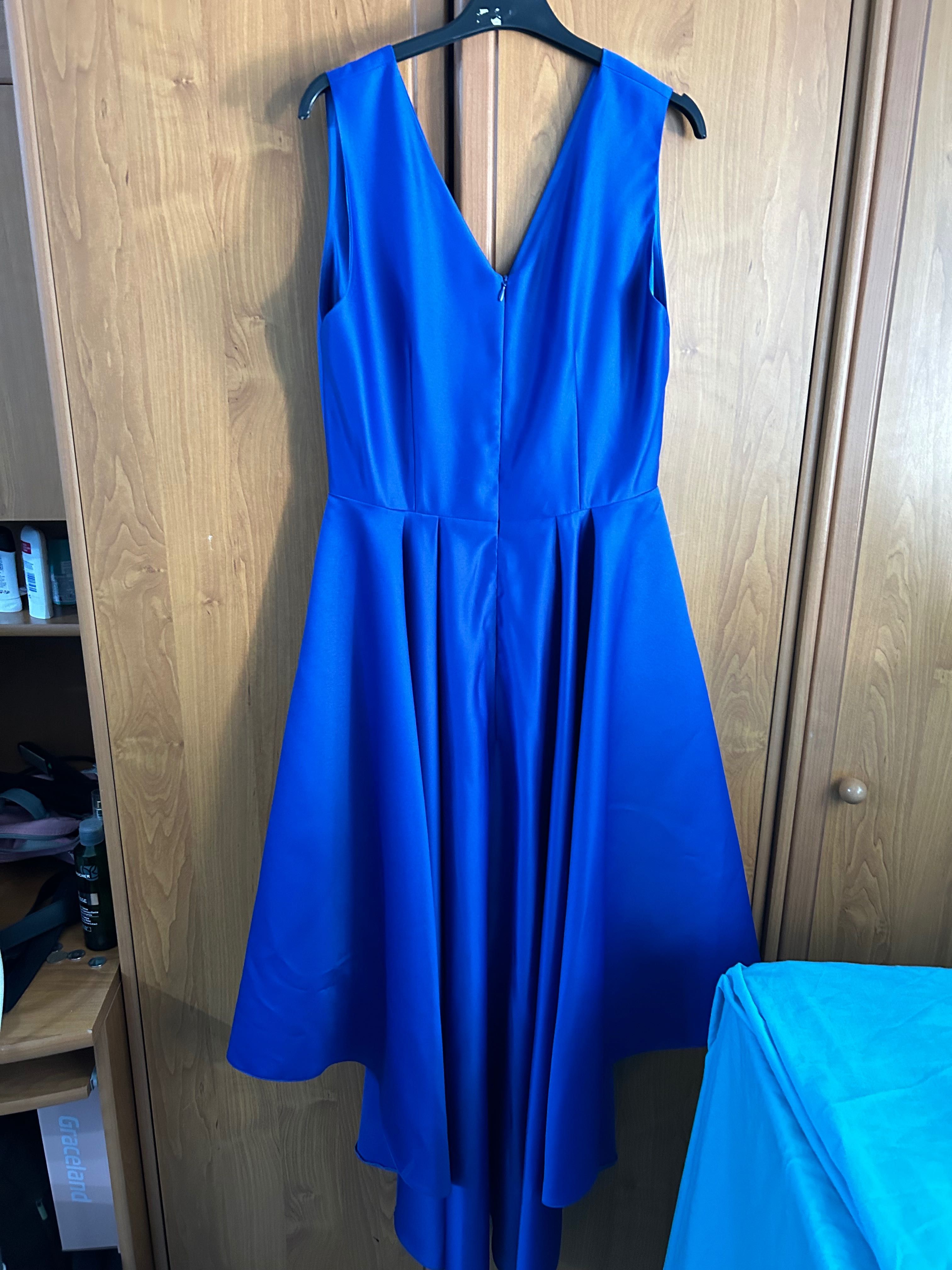 Rochie fără mâneci