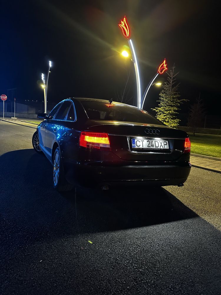 Vând *Audi A6*