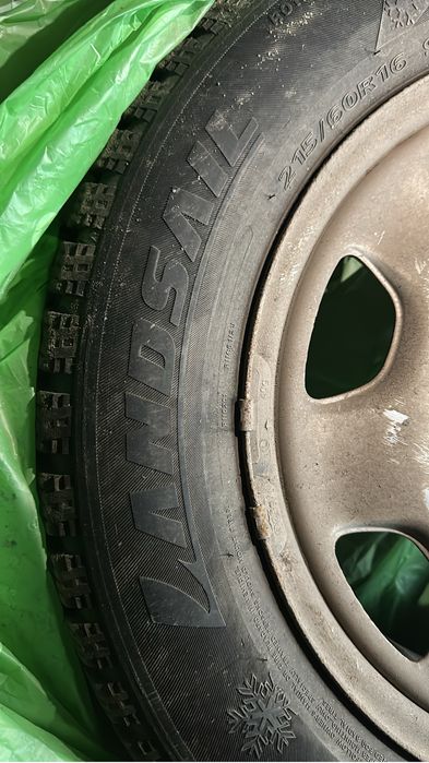 Резина зимния. Шипованная