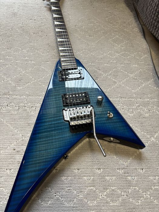 Китара: Jackson RX10D