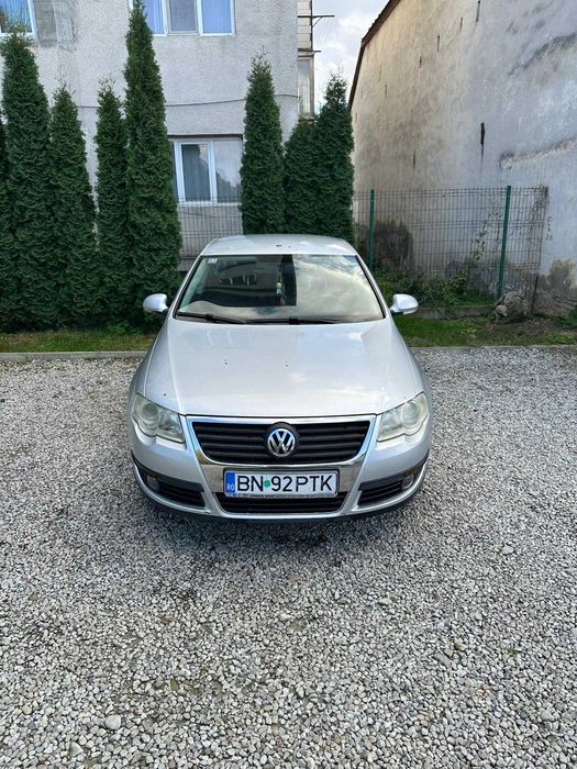 Vând Volkswagen Passat B6 2009 2.0 TDI Bluemotion cu istoric la zi