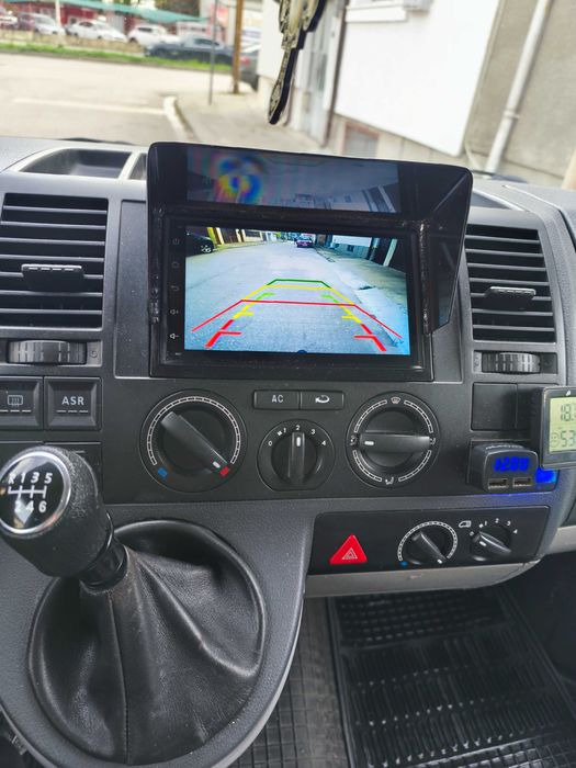 Транспортер Т5 девет местен