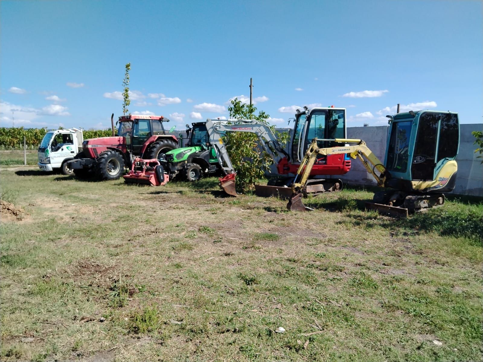 Săpături fundații ,beciuri ,piscine etc cu miniexcavator de 1,8si 3t