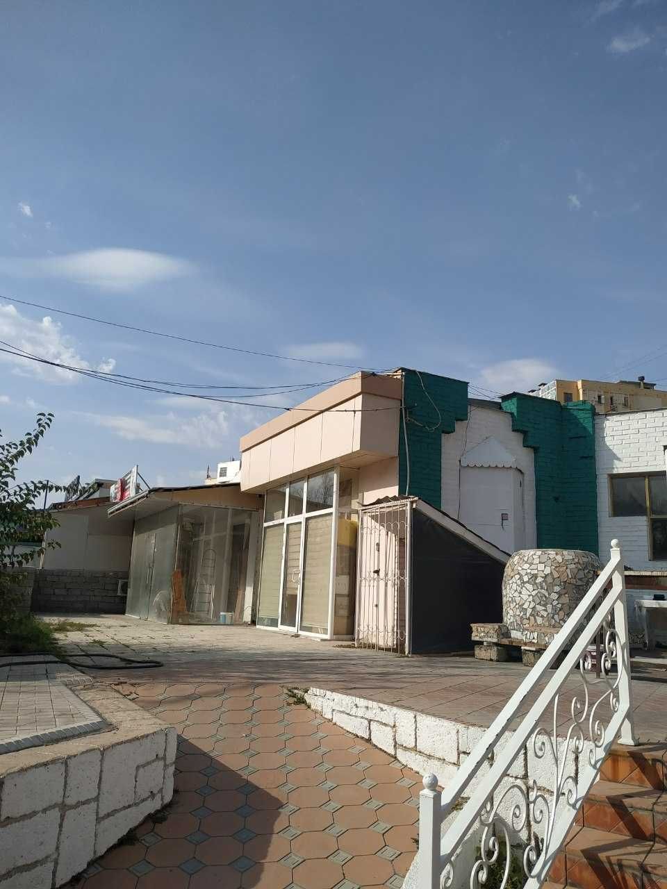 Arenda  Ofis Yunusabad 8 padval 33m2  250ye