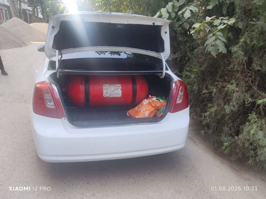 Lacetti 1.8 mexanika 2009 arenda