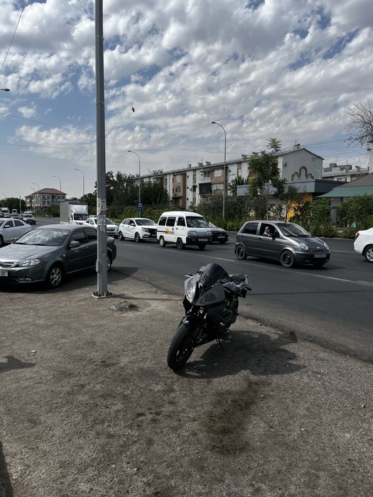 Мотоцикл bmw s1000rr mototsikl