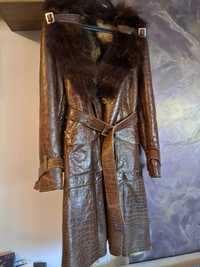 Кафяво палто от естествена кожа, размер M