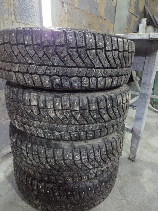 Продам комплект зимних калес р 14