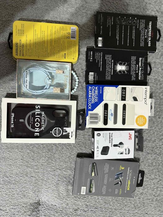 Vand urmatoarele husa iphone 15-16 folie protectie ecran 12-13-14-15