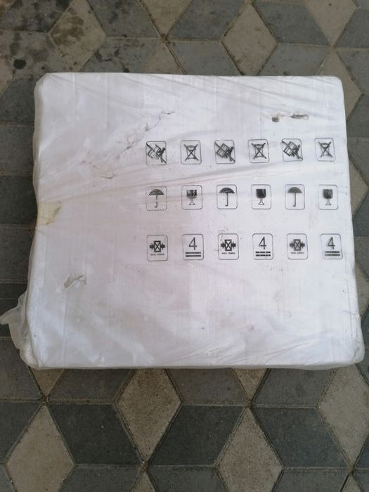 Plita incorporabila pe Gaz cu 4 Arzatoare și sticla neagră