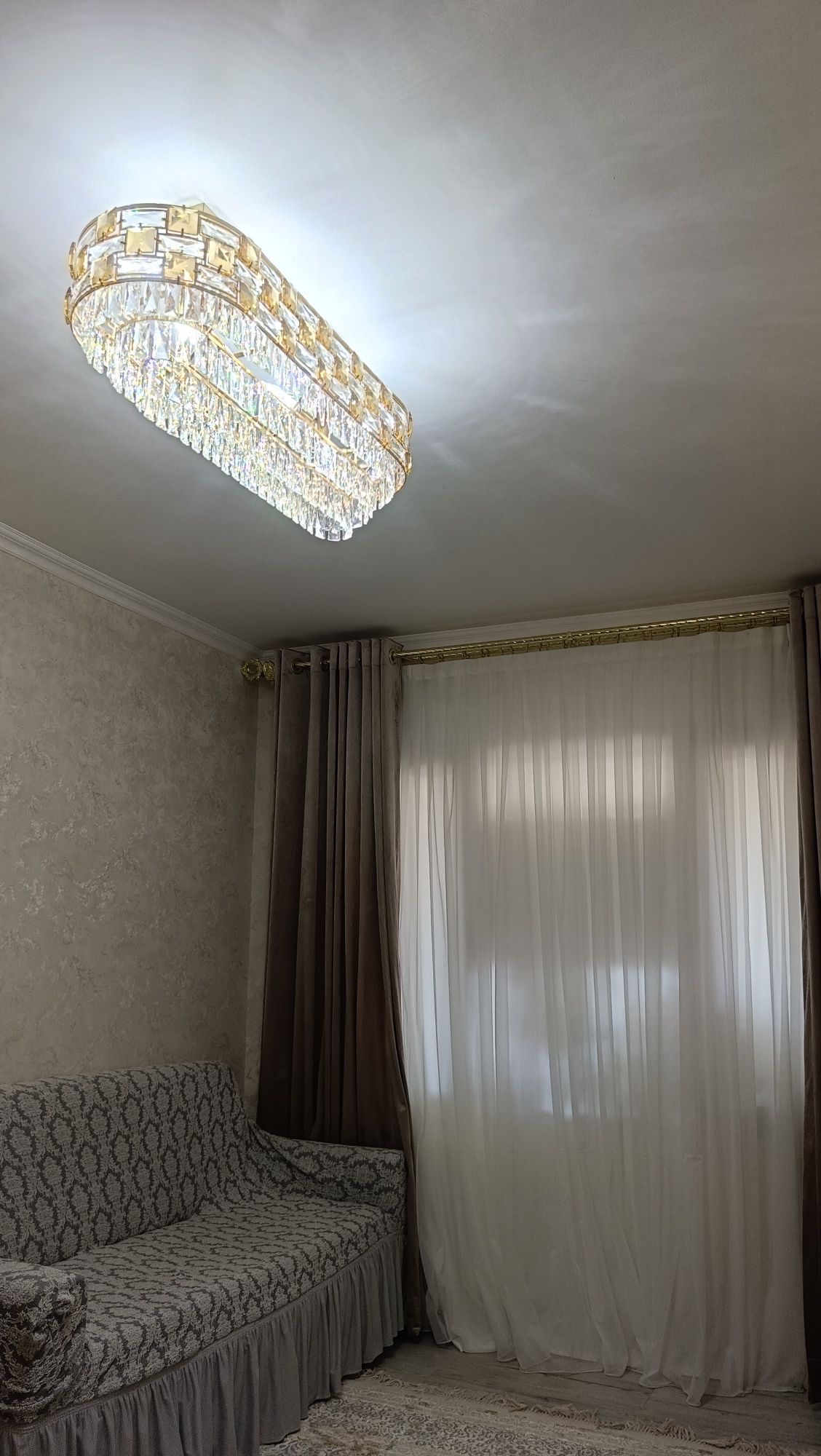 Продается квартира с детской комнатой Кара-Камиш 1/4 2в3/4/4
