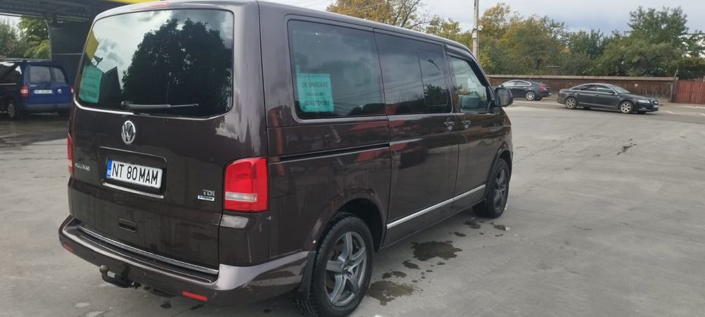 VW T5 Multivan 2011-firma