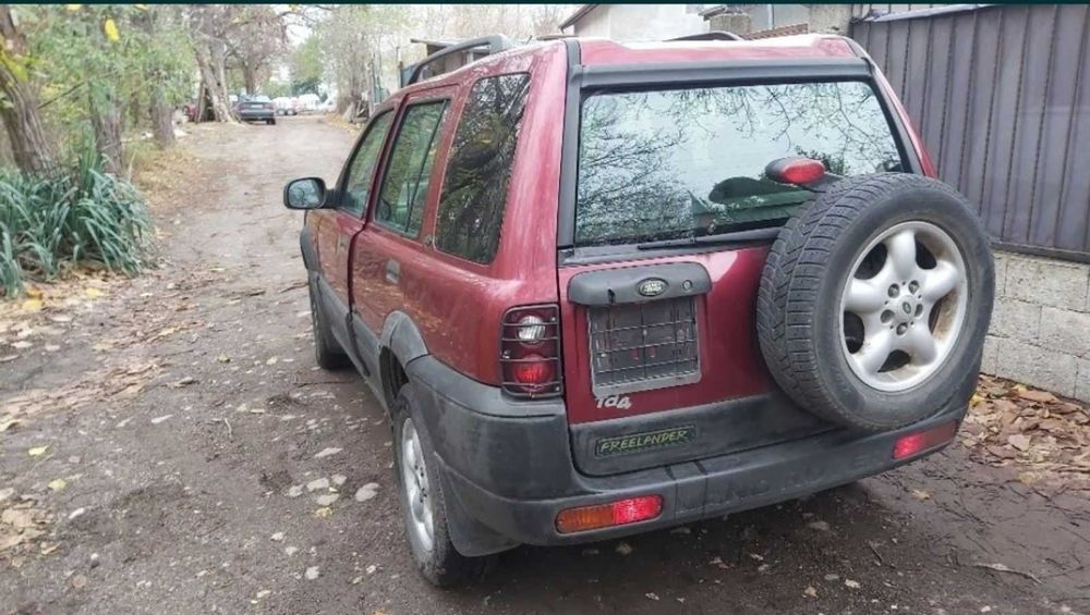 На части: Landrover Freelander