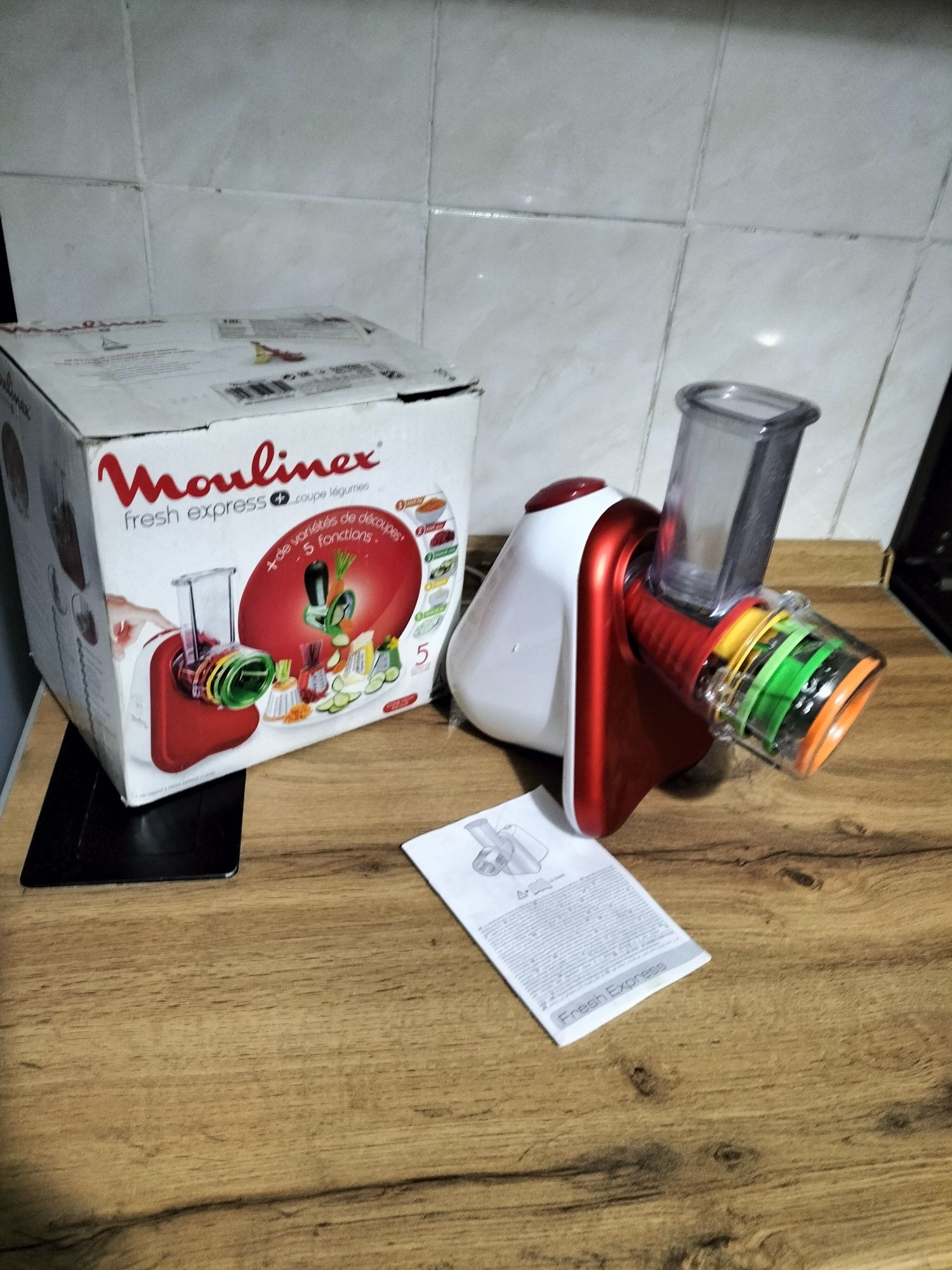 Продам электро измельчитель для овощей и фруктов " Мулинекс" пр-во Фра
