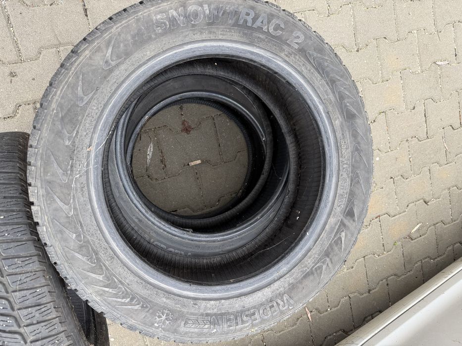 Vand 4 cauciucuri iarna 195/55/r15