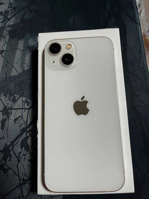 Айфон 13 в идеальном состоянии