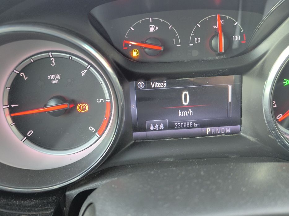 Se vinde Opel Astra K automat.