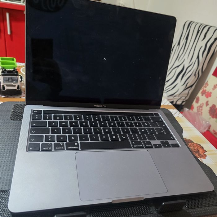 Laptop Iphone ,are cateva utilizari