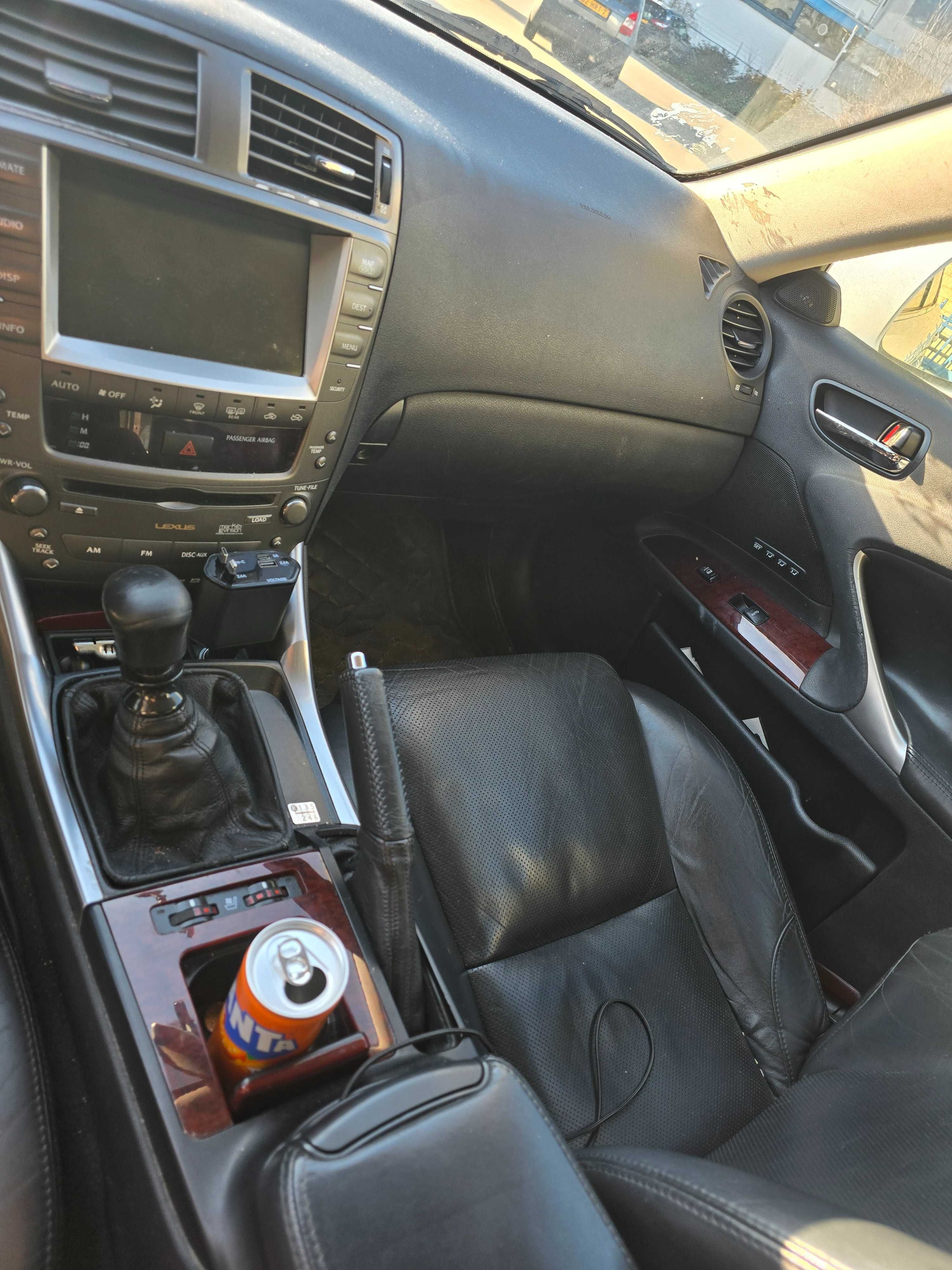 Vand lexus is 220d urgent