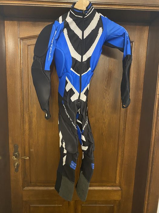 Schiuri Head 163, Schiuri 142, Casca skiCombinezon ski , Suprapantalon