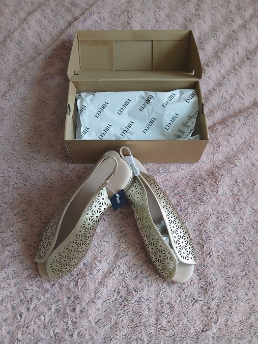 pantofi stil sandale aurii din piele,noi nr 41 de dame