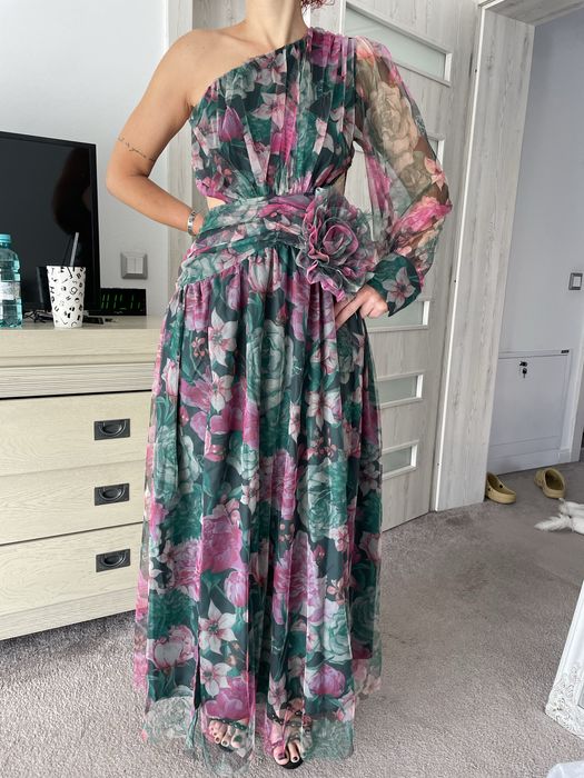 Rochie florală elegantă