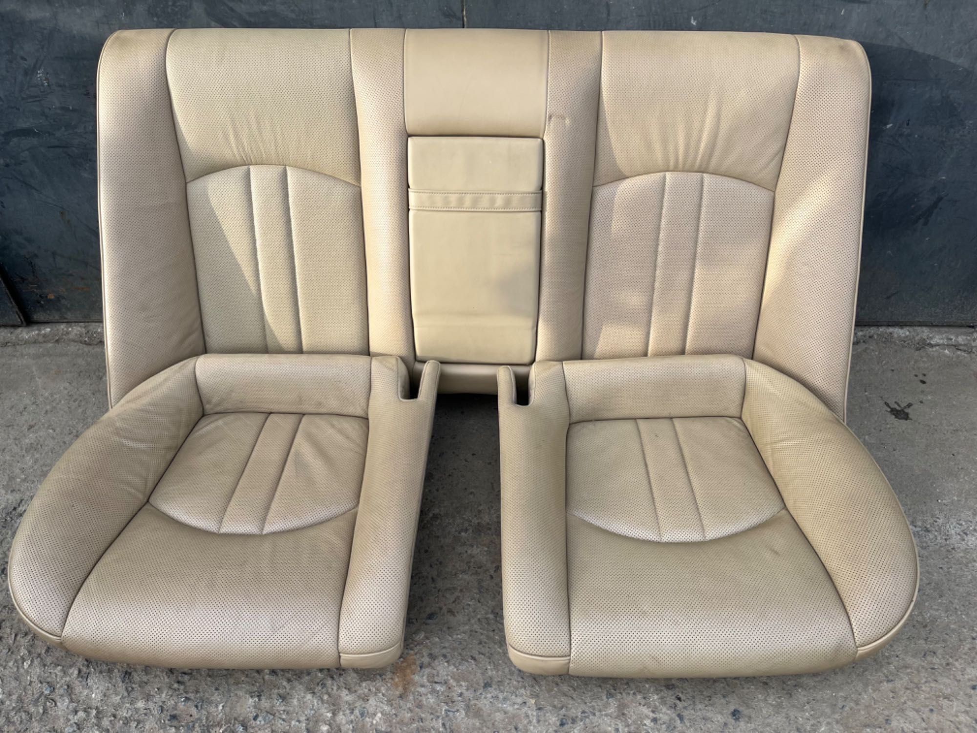 Седалки за cls W219