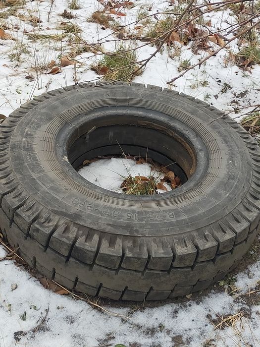 Продам шины на ПТС-4