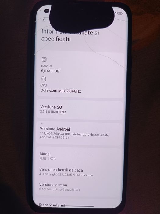 Xiaomi Mi 11, Display spart dar funcțional, bun pentru piese - 150 lei