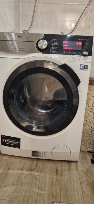 Пералня + Сушилня AEG с Термопомпа