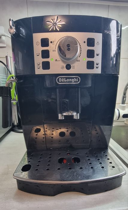 Кафемашина Delonghi Magnific S