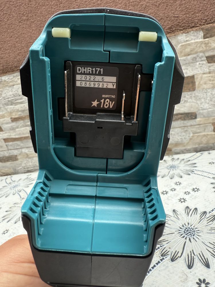 Акумулаторен Перфоратор Makita DHR171Z, Безчетков SDS-plus 18 V, 1.2 J