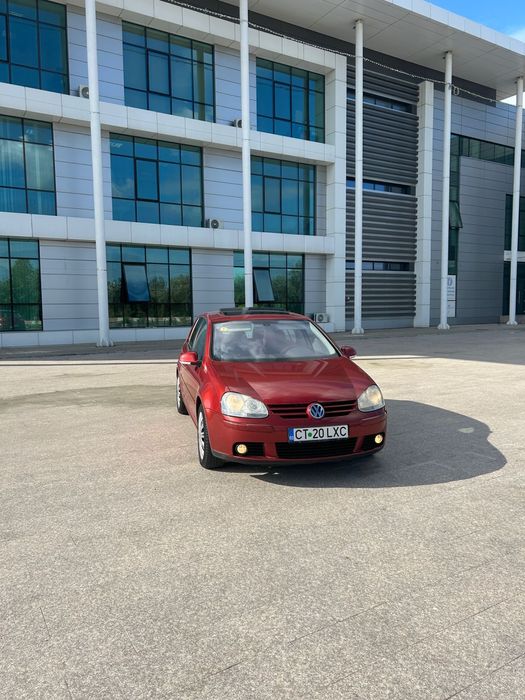 Vand golf 5 1.6 benzina