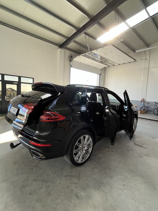 Porsche cayenne 2016 3.0d CHRONO 130000km 4x4 panoramic accept schimb