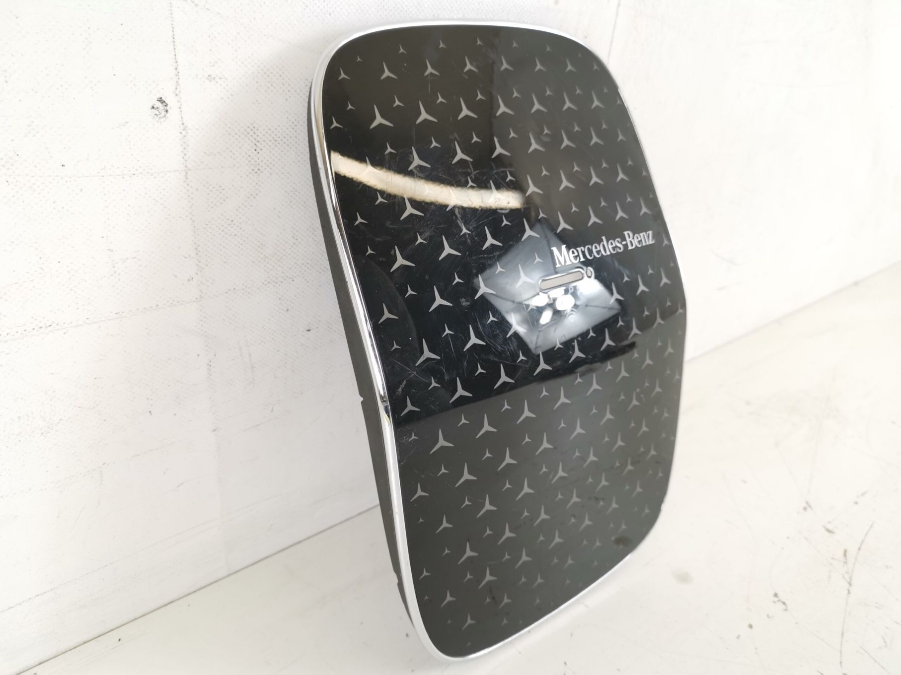 Capac Statie Incarcare   Mercedes Benz Original In Stare Buna