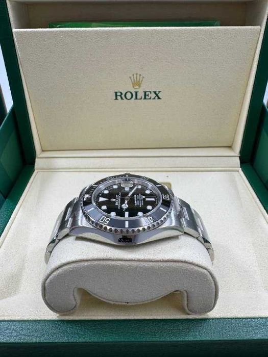 Rolex Submariner Oyster 41 мм Oystersteel m124060-0001
