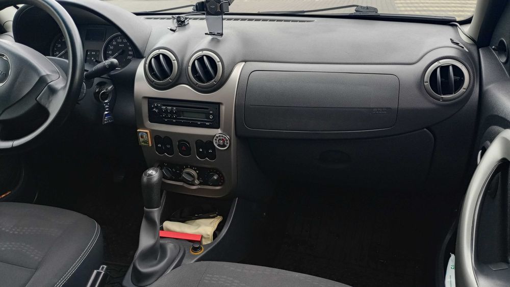 Dacia Sandero Stepway  1.6  8V (84 к.с.)