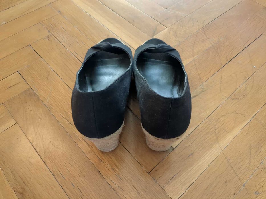 Дамски обувки много запазени