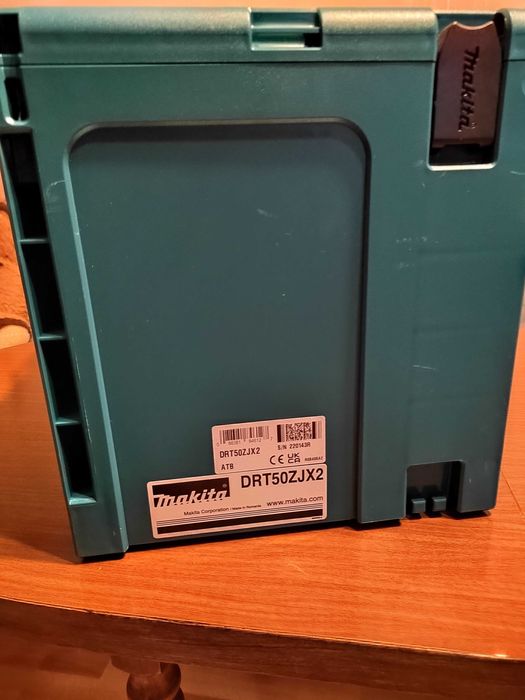 Оберфреза Makita ръчна акумулаторна