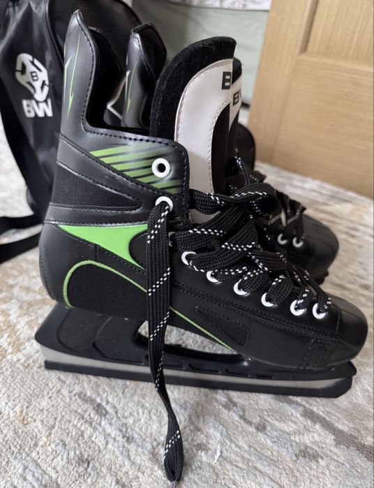 Хоккейнные коньки