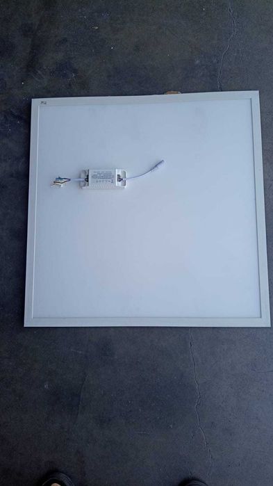 Panou LED de 45W 60x60 cm. Preț special pentru întreaga cantitate