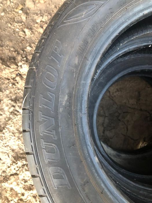 Vand 4 cauciucuri dunlop165/65R14
