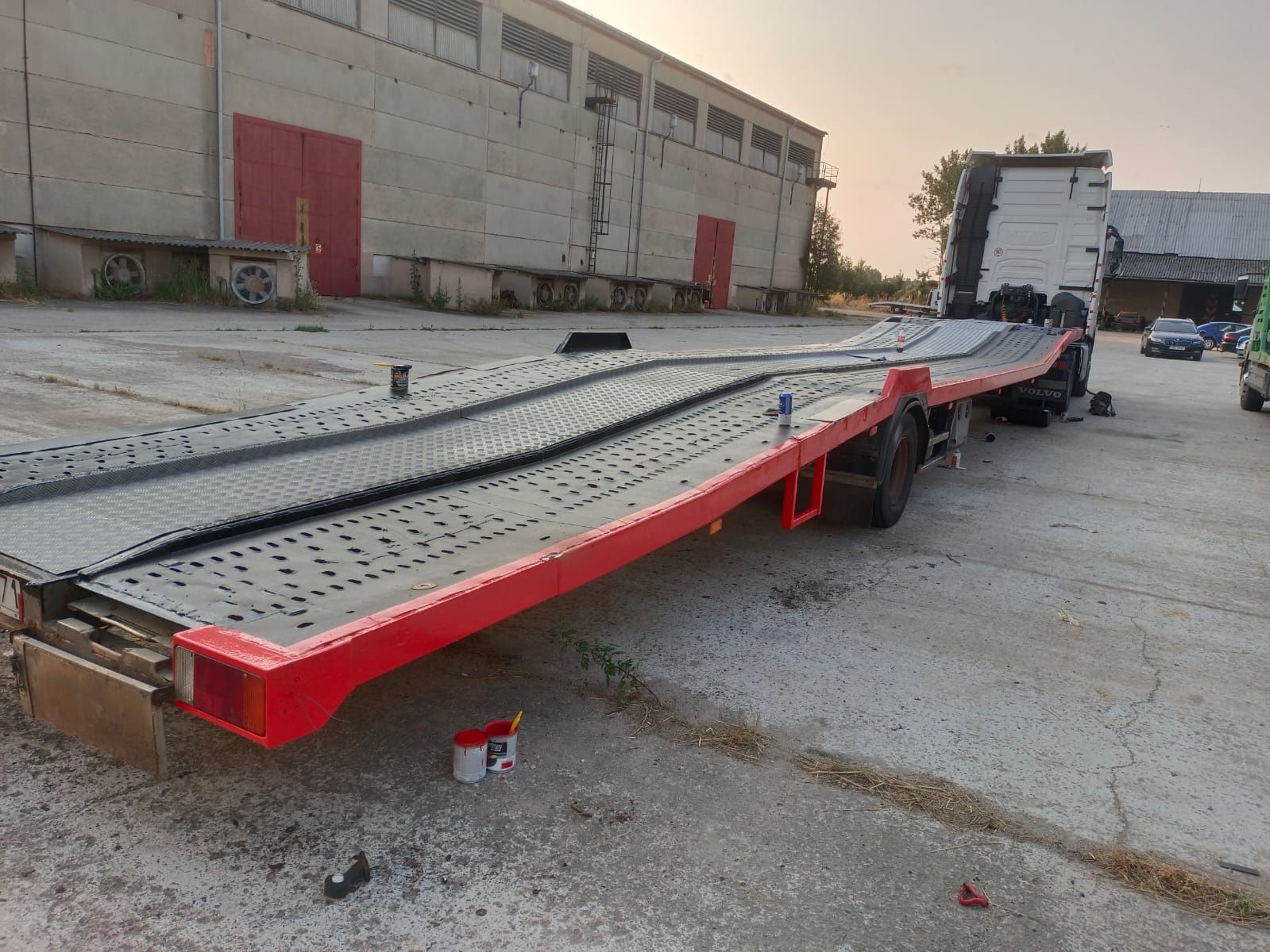 Semiremorca trailer transport utilaje și vehicule schimb