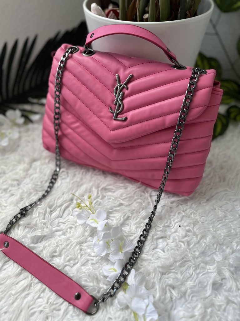 Чантички MIU MIU