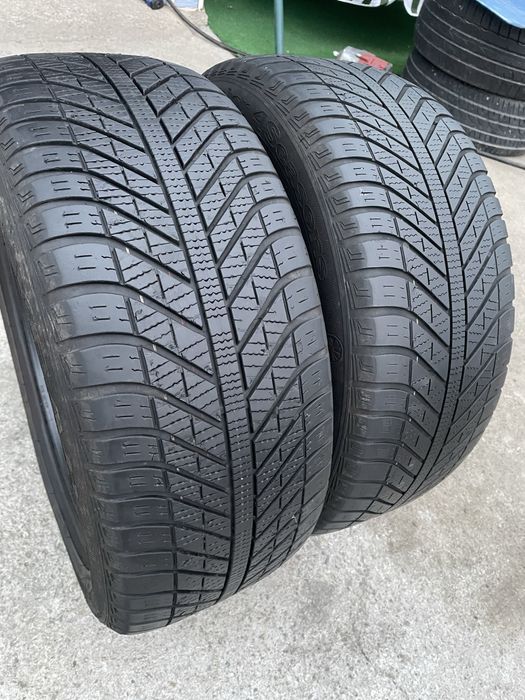 225/50/17 -2бр. Всесезонни гуми GoodYear 4season/dot2022