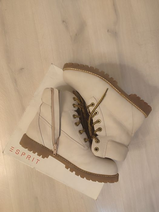 Ботинки женские 39 размер Новые