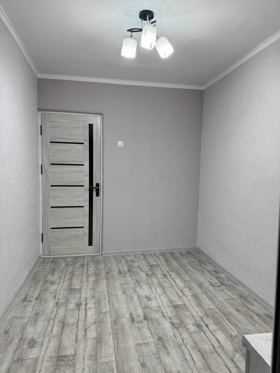 Срочно! 2/5/5 ул. Фитрата. Заправка Мустанг. 40м2. Ремонт. Авиагородок